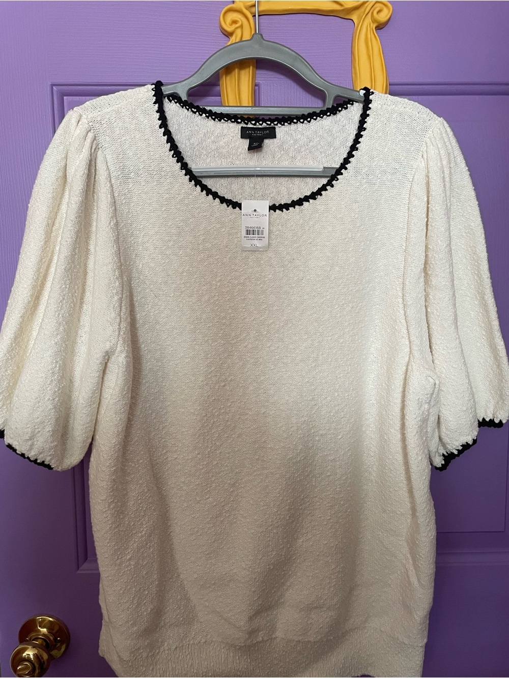 Ann Taylor Ivory Puff Sleeve Sweater with Black Trim Size XXL